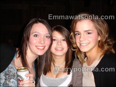 encore  emma av ses amies